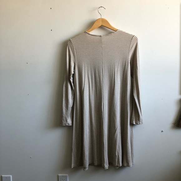 2 Old Navy Dresses - Picture 6 of 8